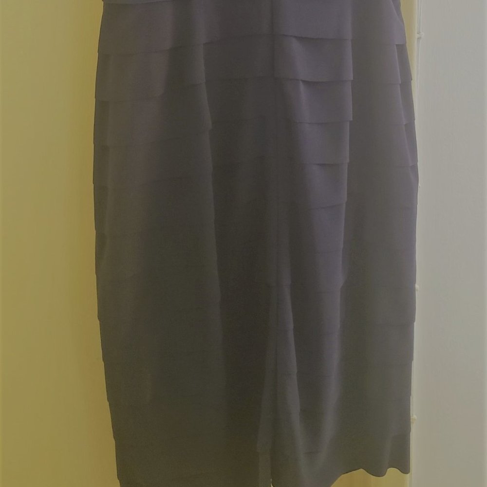 Dress - Picture 4 of 4
